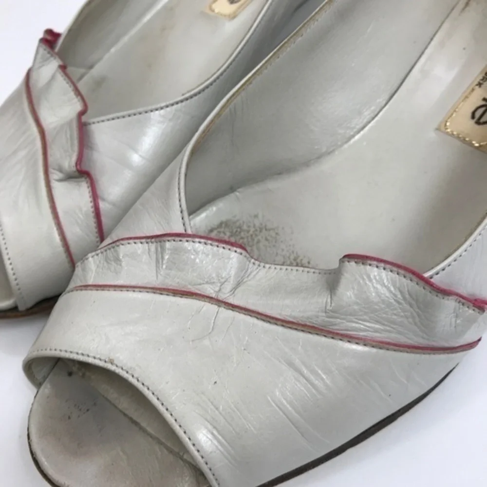 Vintage Ruffle Peep-Toe Flats‎